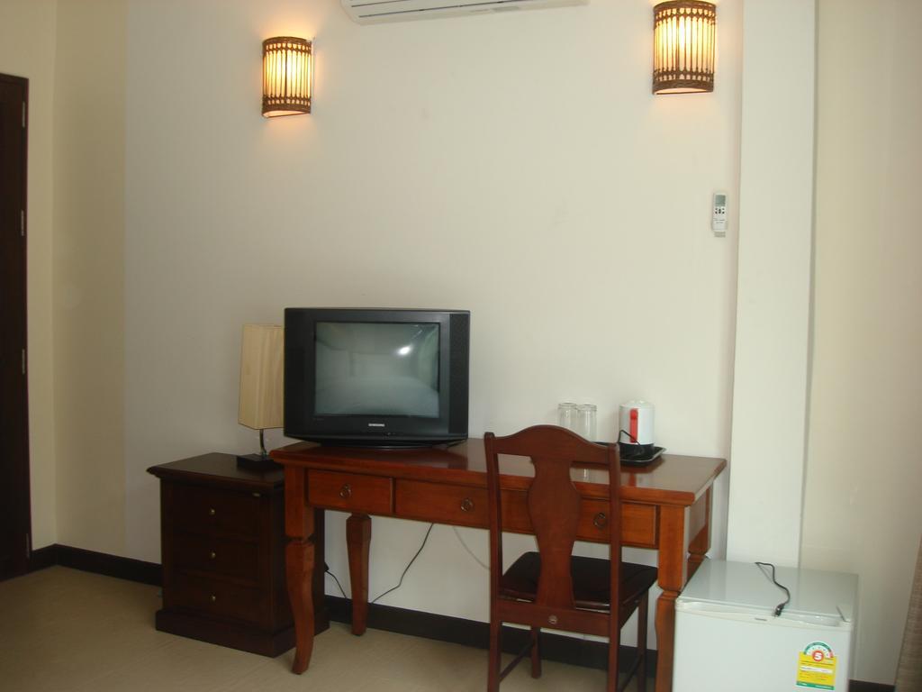 Хостел Tropicoza Patong Номер фото