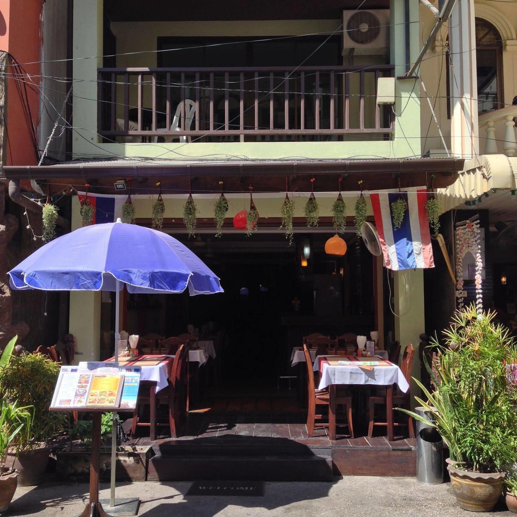 Хостел Tropicoza Patong Экстерьер фото