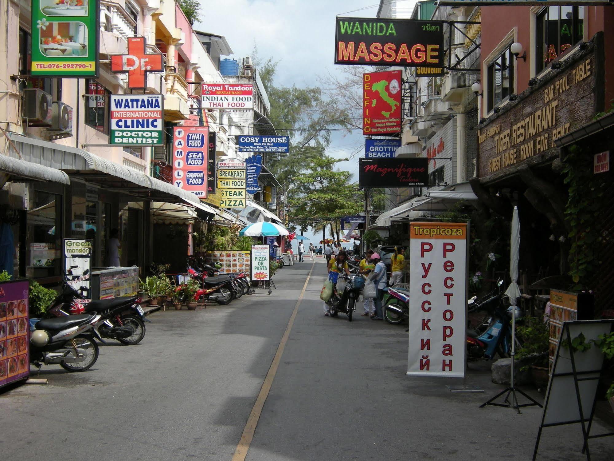 Хостел Tropicoza Patong Экстерьер фото